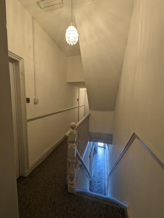 Tiye Estates Short Stay Stoke-on-Trent Екстер'єр фото