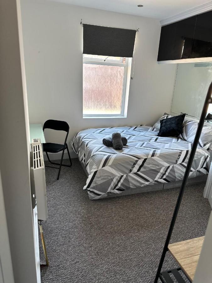 Tiye Estates Short Stay Stoke-on-Trent Екстер'єр фото