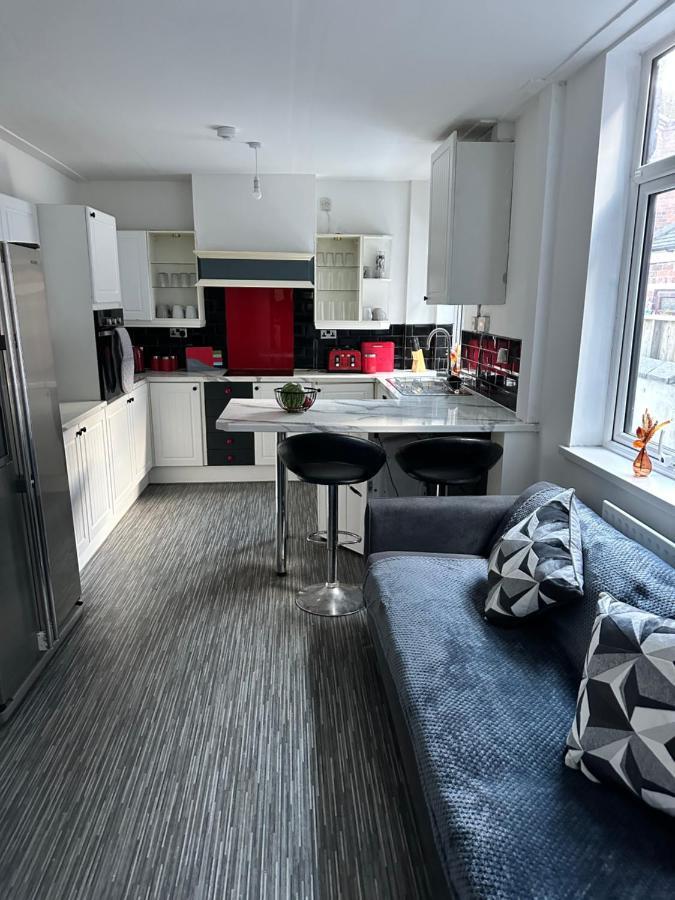 Tiye Estates Short Stay Stoke-on-Trent Екстер'єр фото
